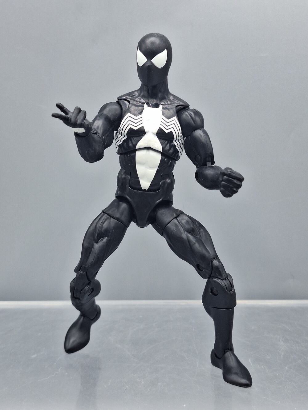Hasbro~Marvel Legends~Symbiote Spider-Man~6 inch Action Figure~F3697~Loose
